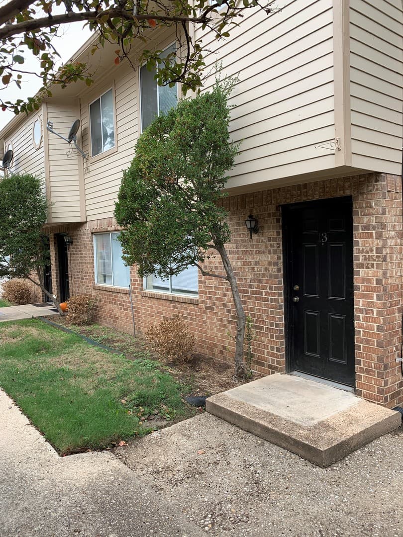 Denton Apartment: 724 South Welch Street