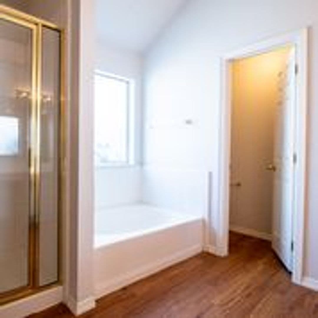 Denton House: 5208 Whiting Way