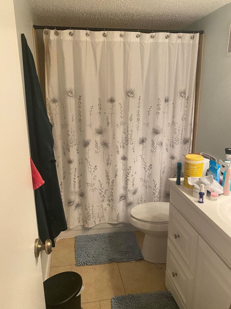Denton Apartment: 218 North Texas Boulevard