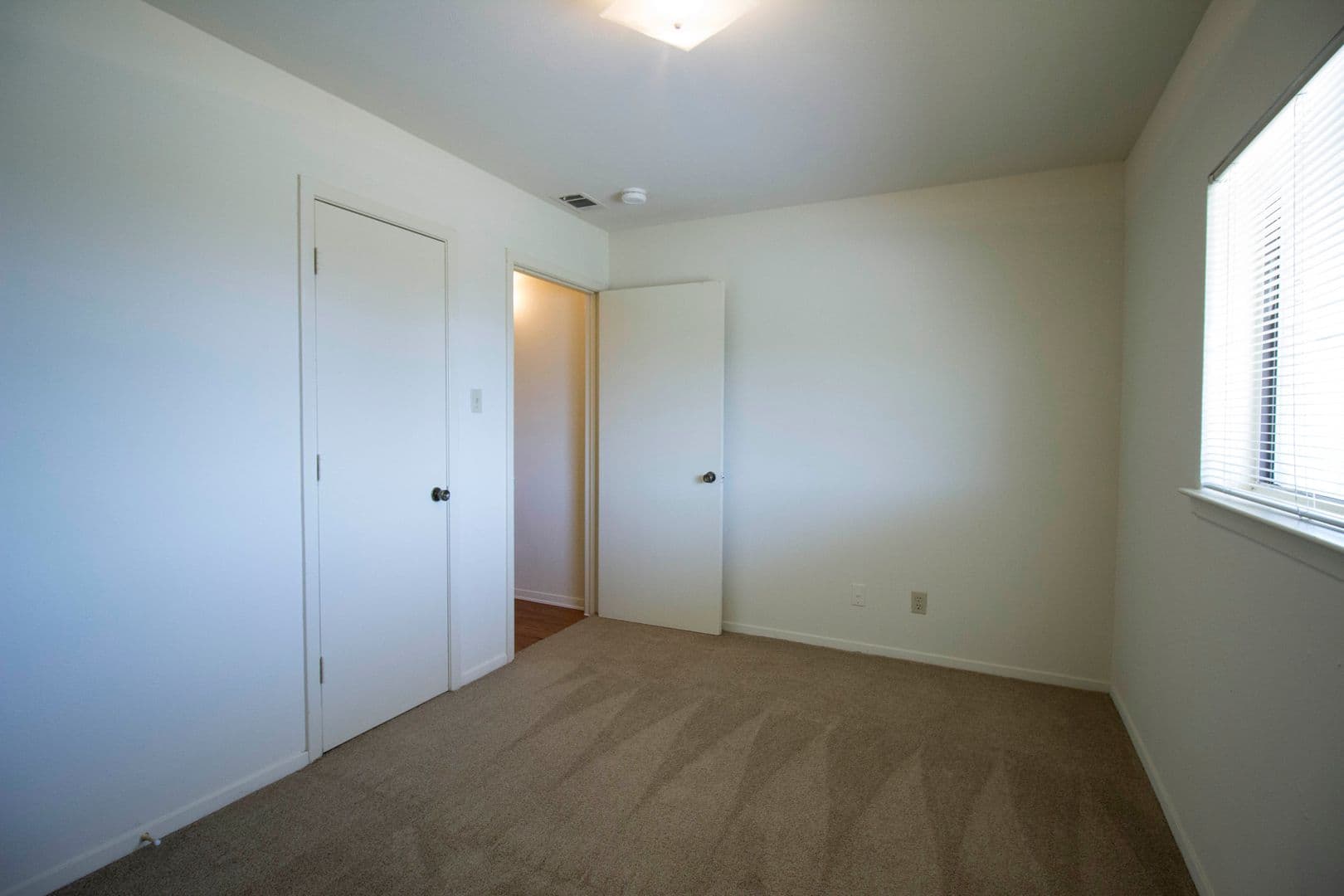 Denton Apartment: 1700 West Hickory