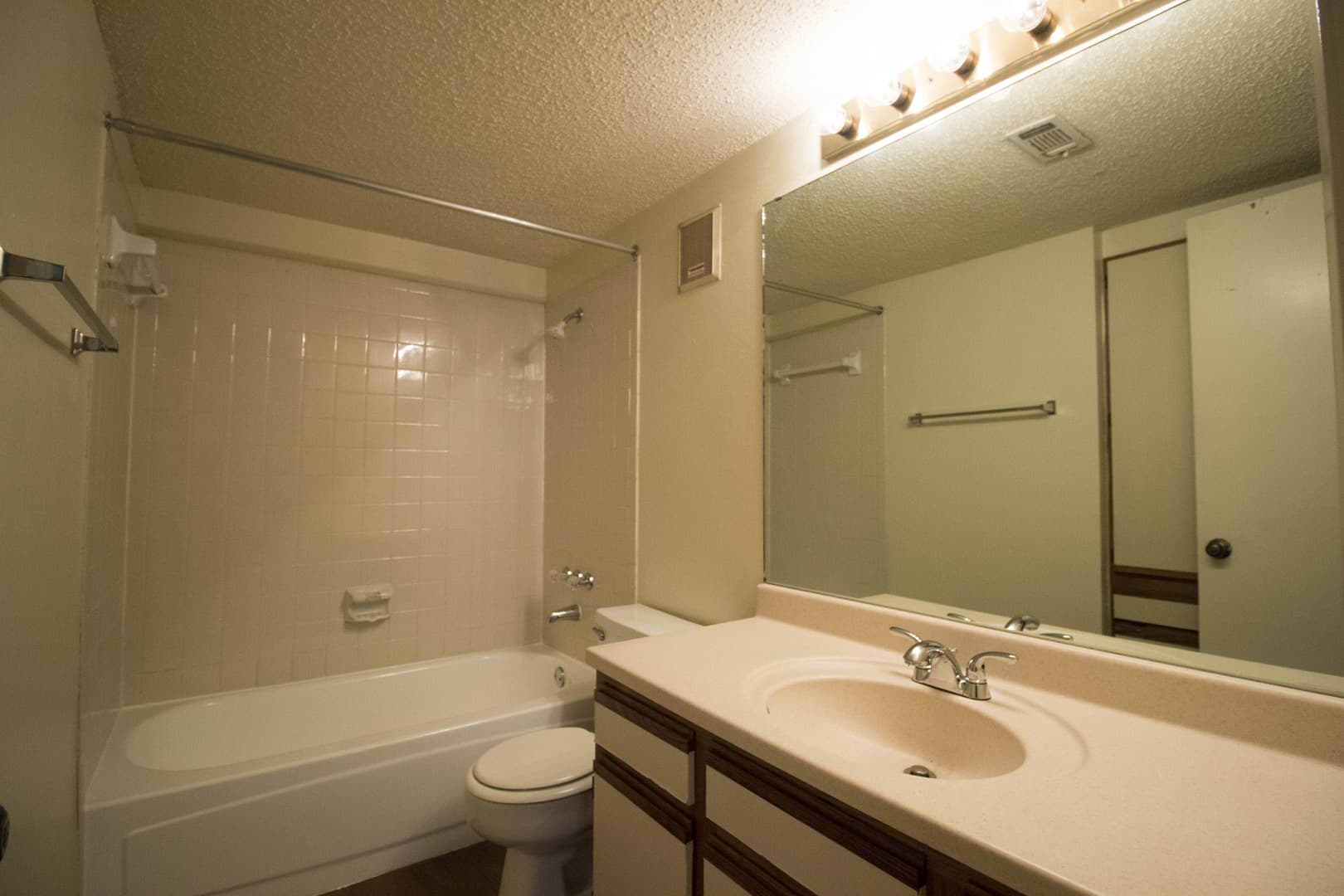 Denton Apartment: 218 North Texas Boulevard