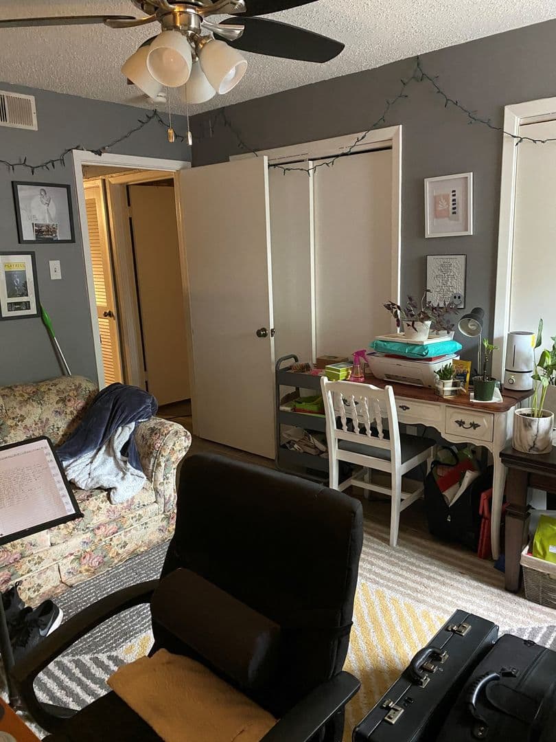 Denton Apartment: 218 North Texas Boulevard