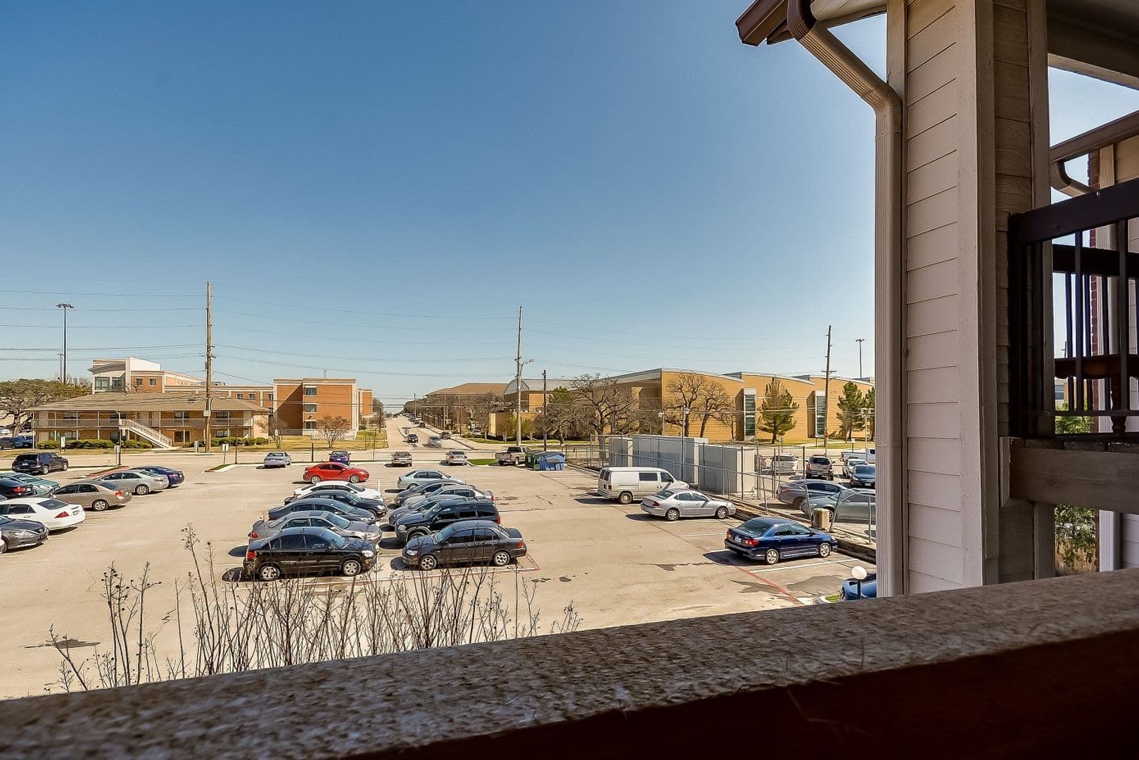 Denton Apartment: 218 North Texas Boulevard