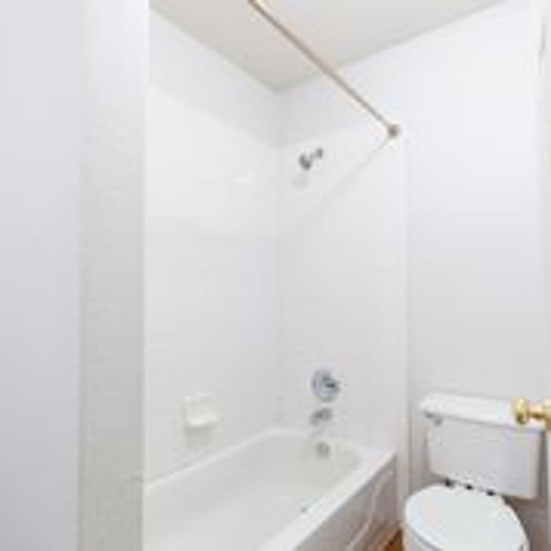 Denton House: 5208 Whiting Way