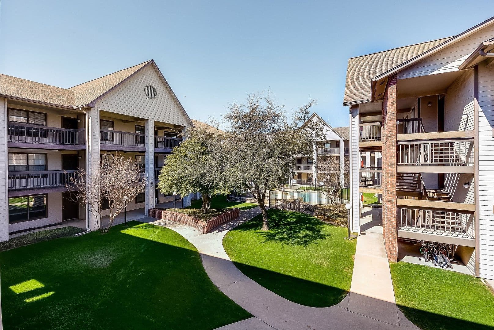 Denton Apartment: 218 North Texas Boulevard