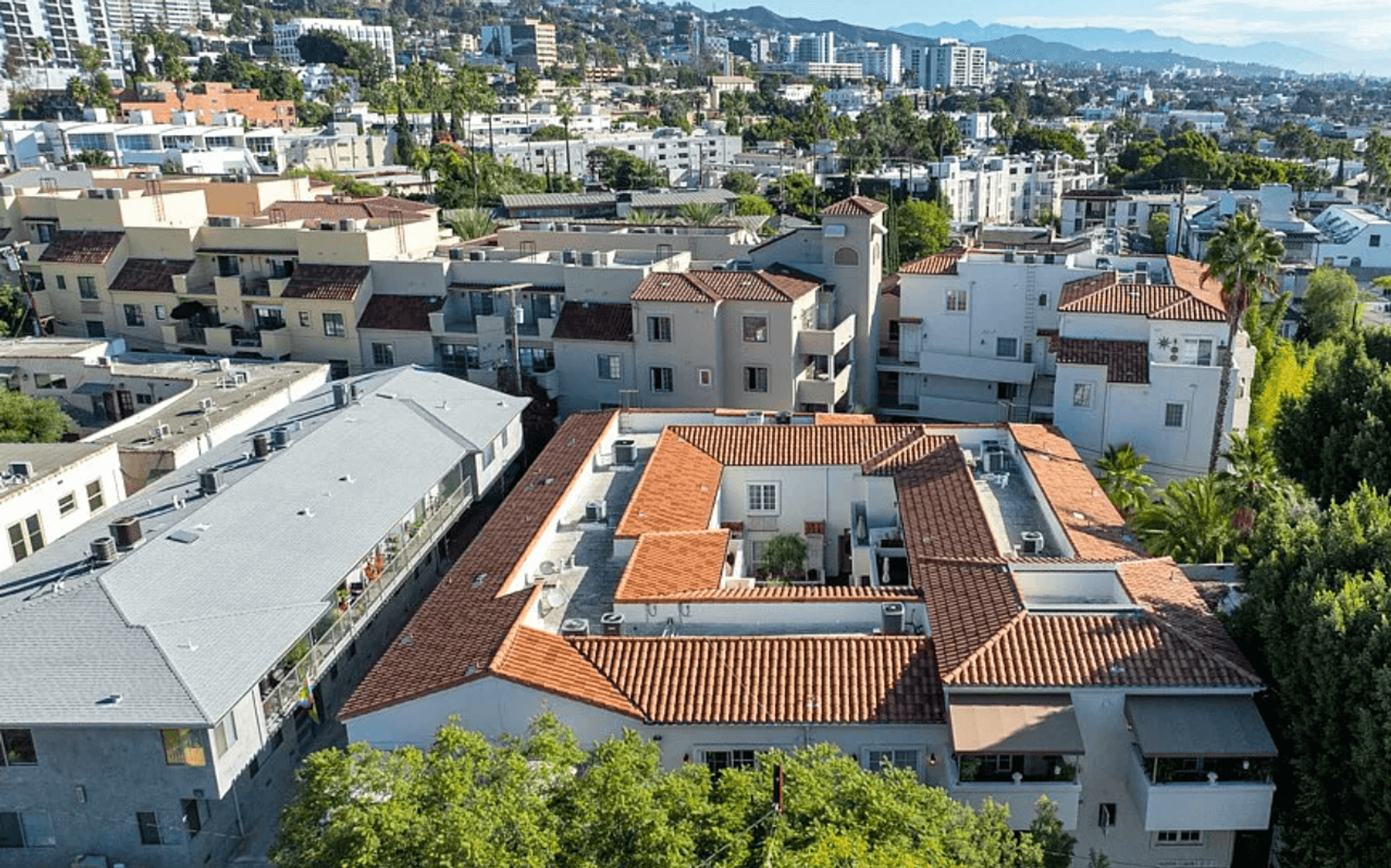 WEST HOLLYWOOD Condo: 851 N SAN VICENTE BLVD APT 128