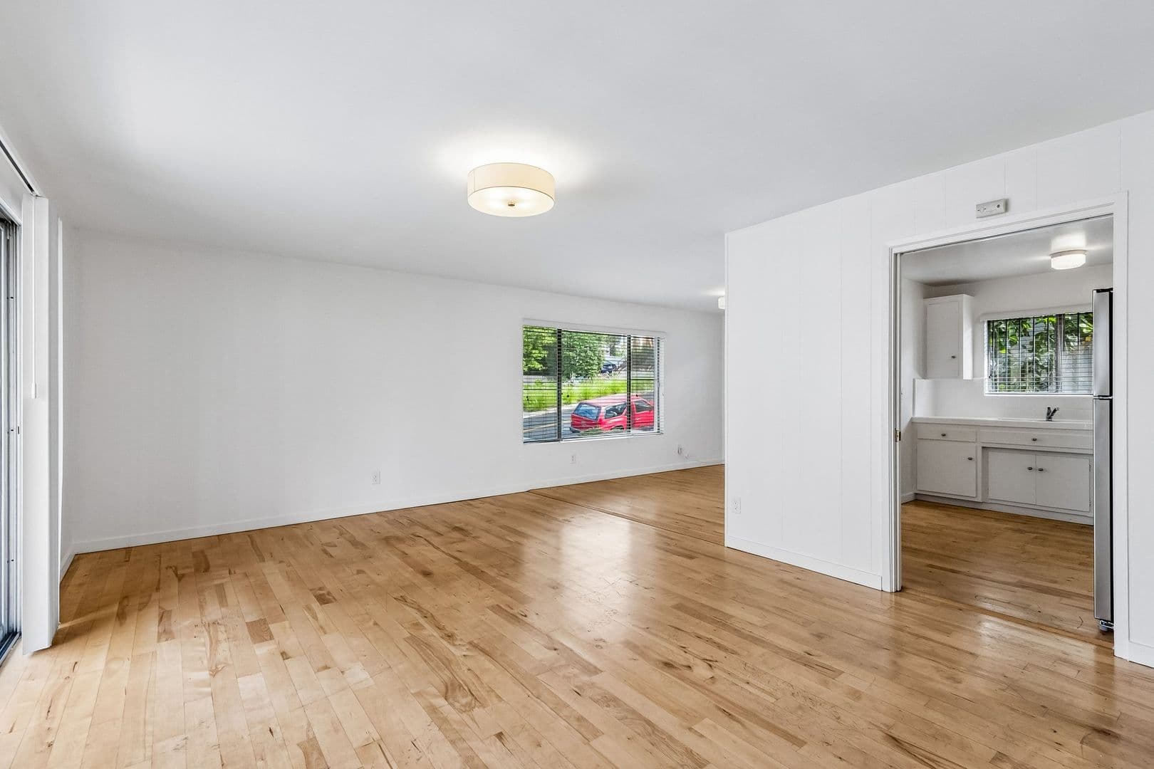 LOS ANGELES Apartment: 1314 MALTMAN AVE
