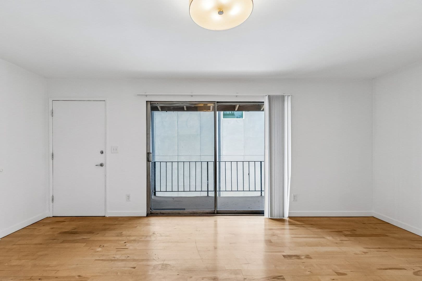 LOS ANGELES Apartment: 1314 MALTMAN AVE