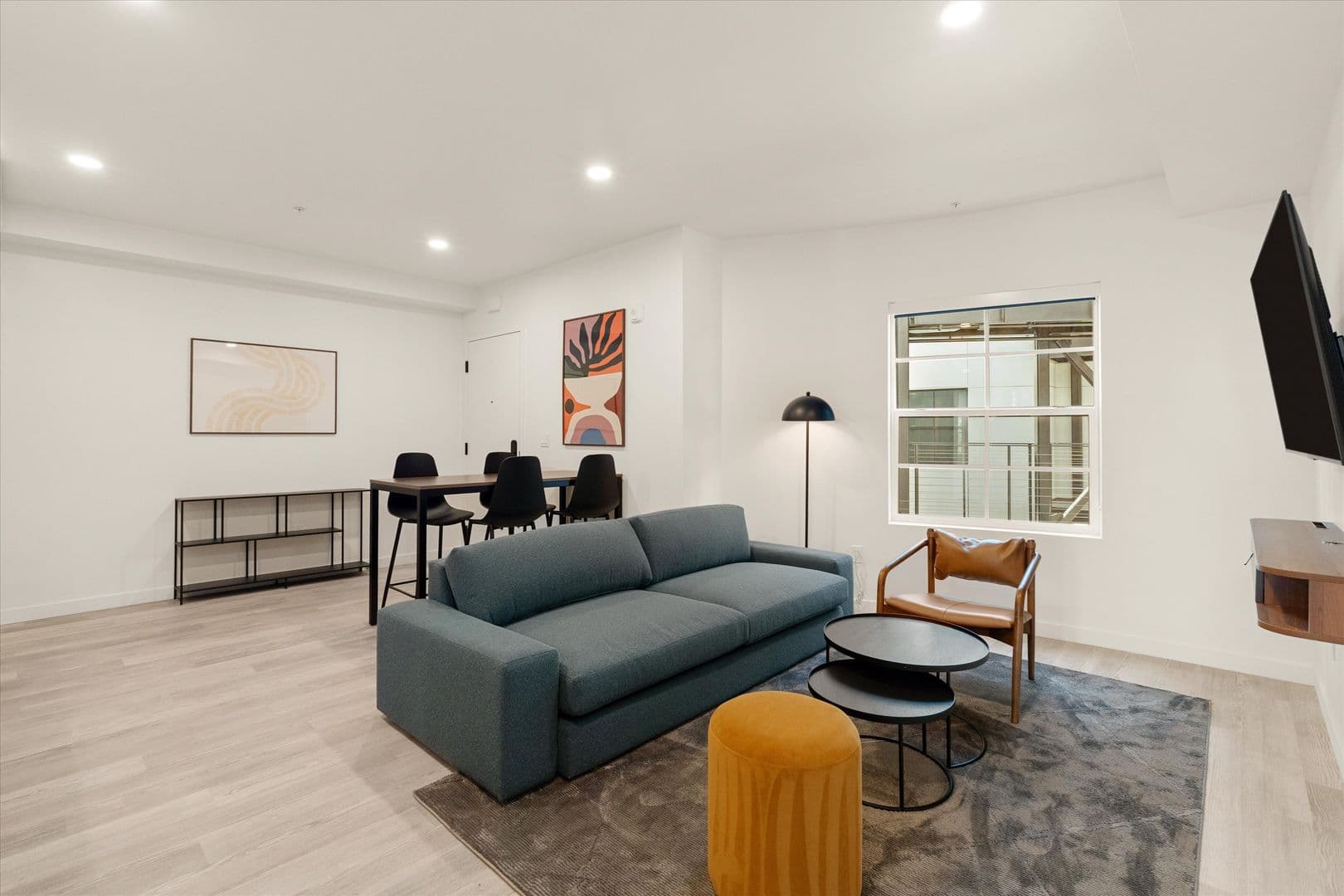 WESTCHESTER Apartment: 8833 READING AVE