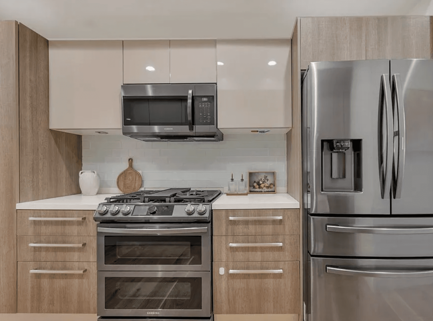 WEST HOLLYWOOD Condo: 851 N SAN VICENTE BLVD APT 128
