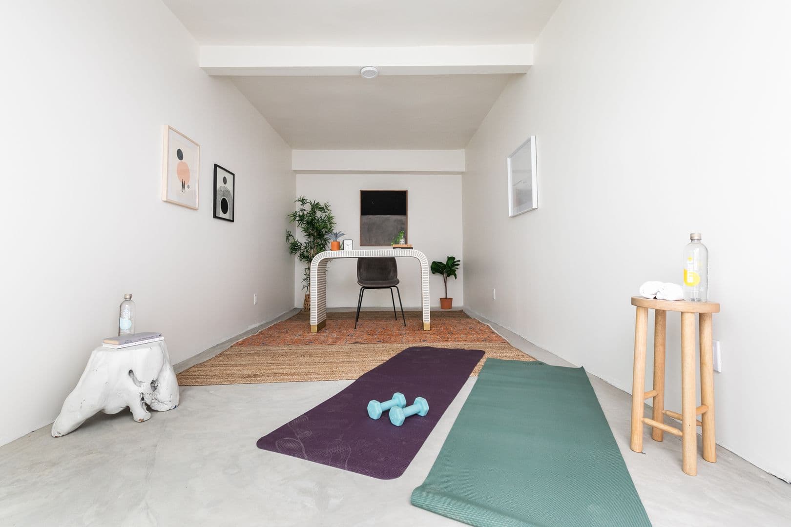 LOS ANGELES Apartment: 121 N BERENDO ST