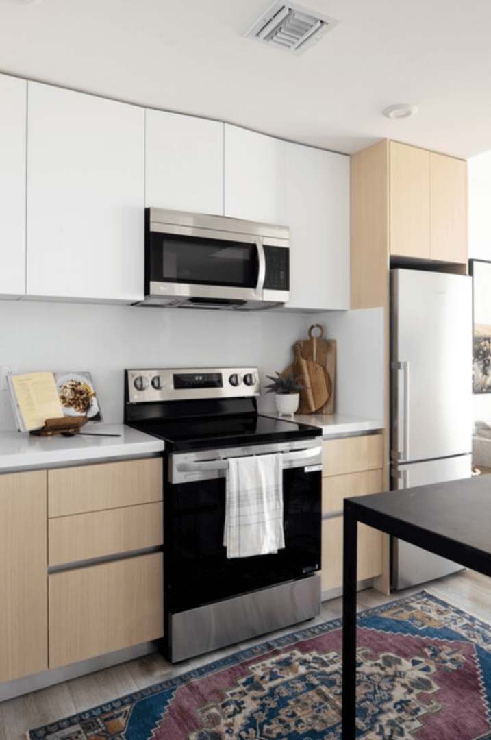 LOS ANGELES Apartment: 139 S. OCCIDENTAL BLVD