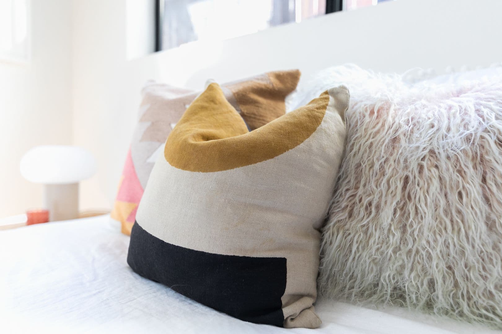 LOS ANGELES Apartment: 121 N BERENDO ST