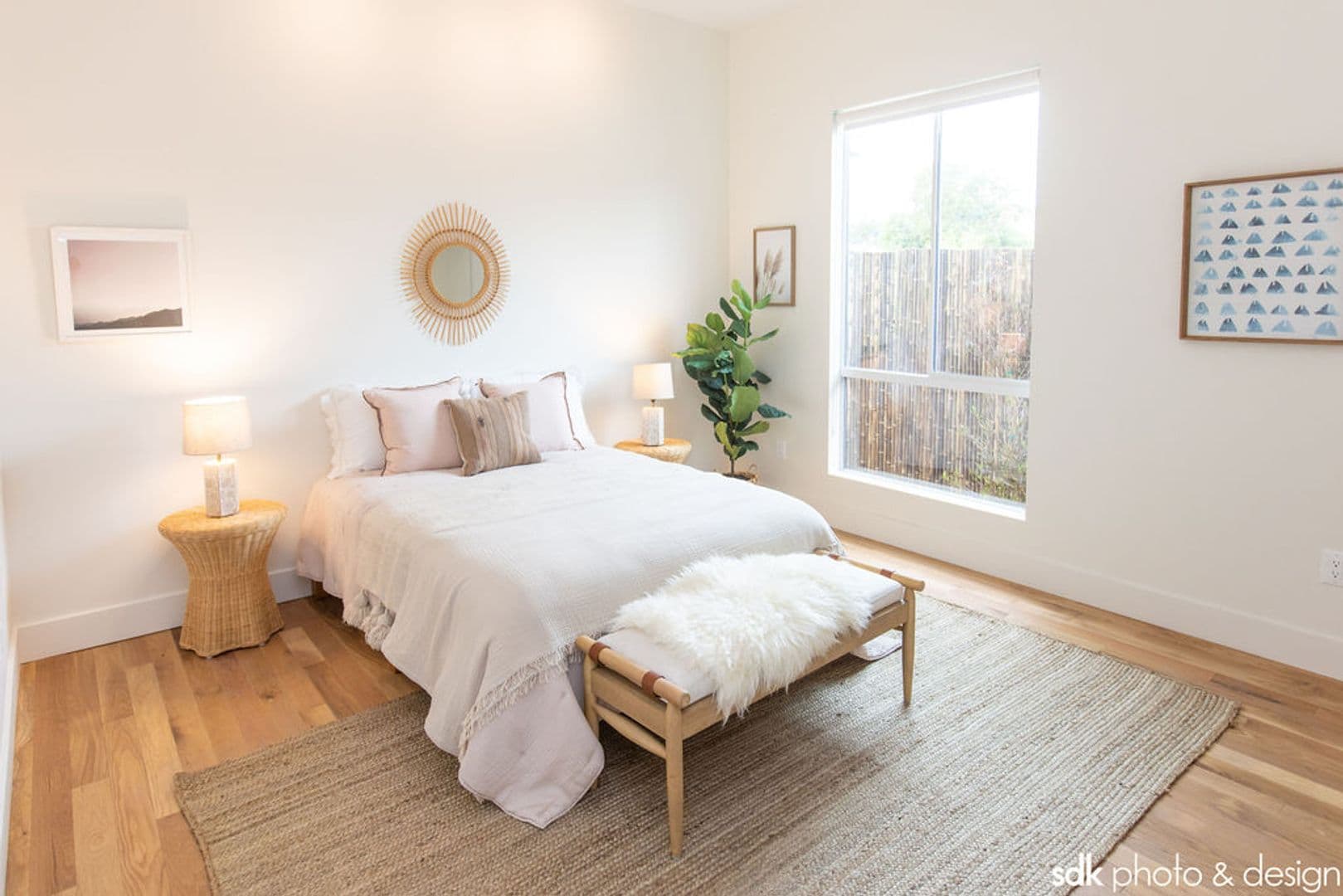 LOS ANGELES Apartment: 2807 GRIFFIN AVE