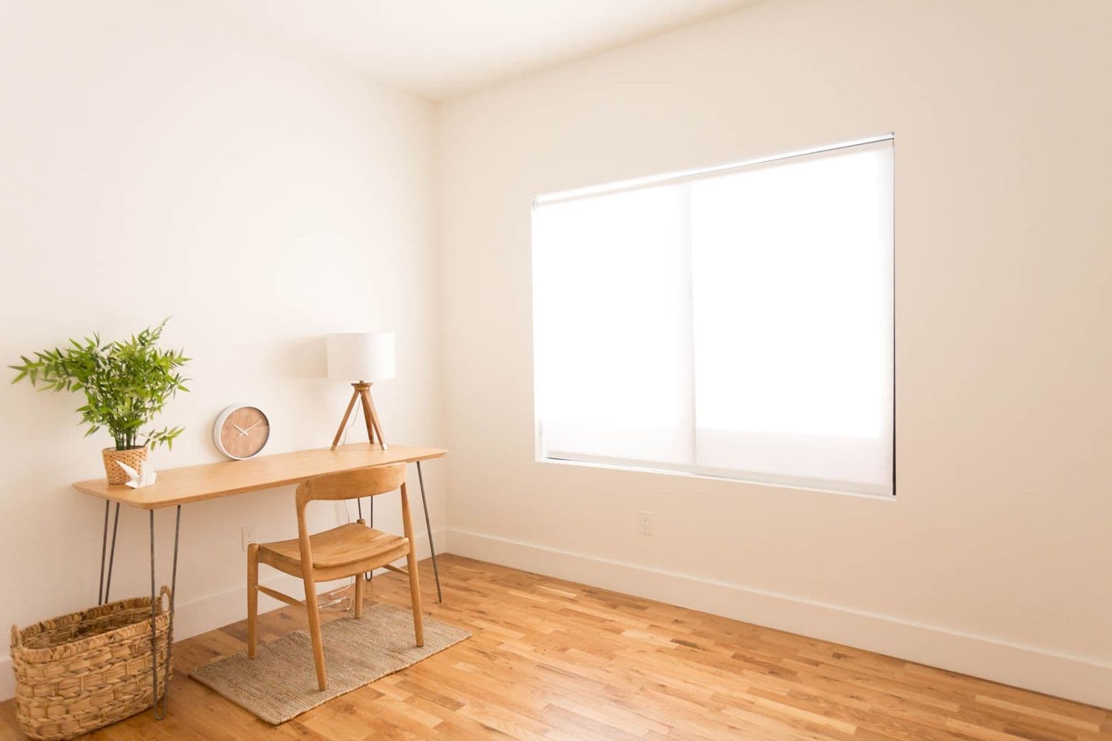 LOS ANGELES Apartment: 517 N. MADISON AVE