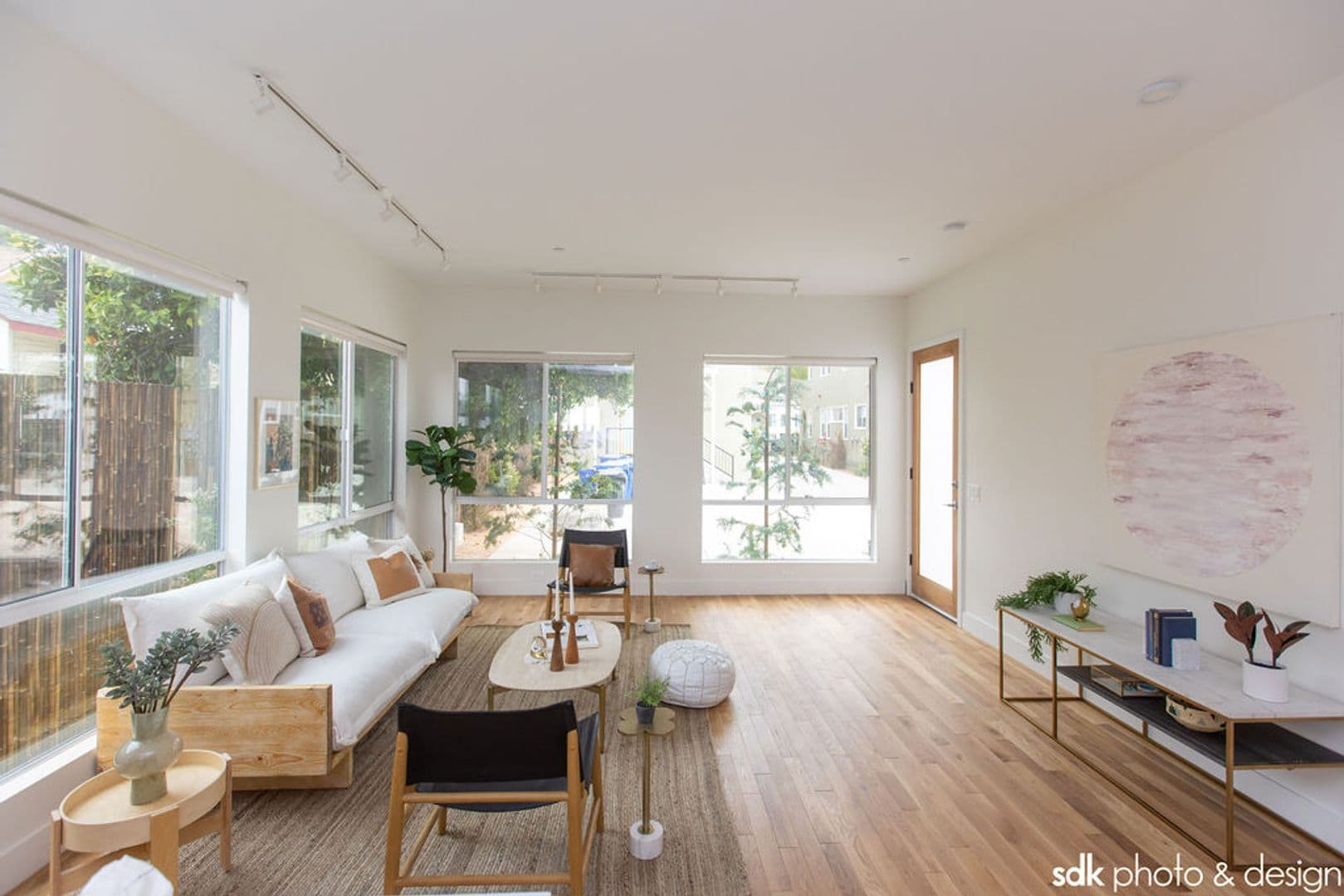 LOS ANGELES Apartment: 2807 GRIFFIN AVE