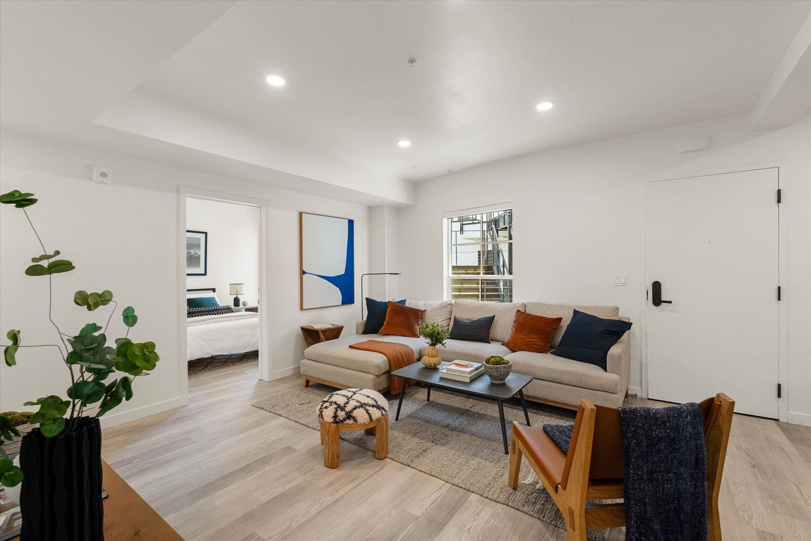 WESTCHESTER Apartment: 8833 READING AVE