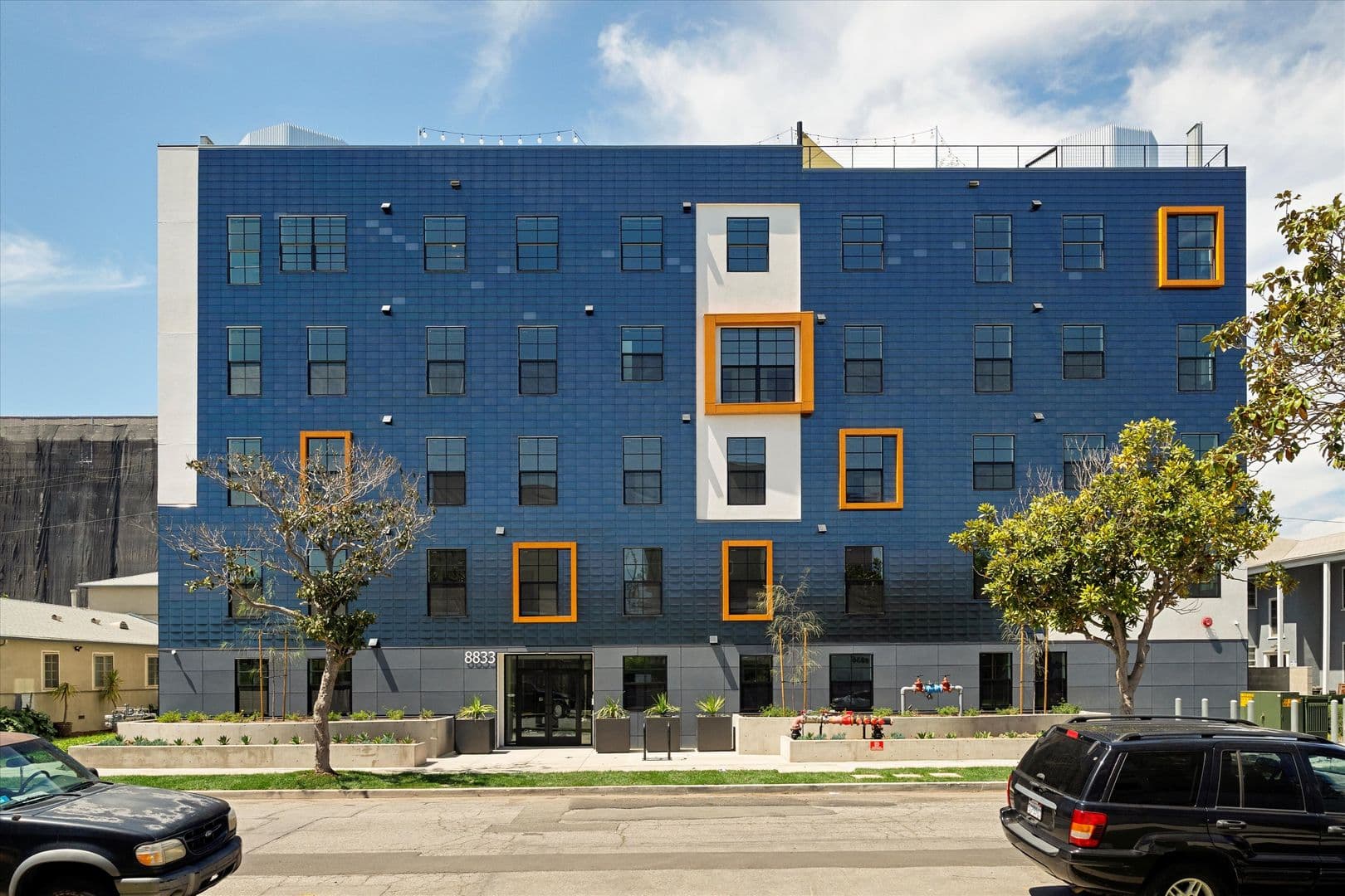 WESTCHESTER Apartment: 8833 READING AVE