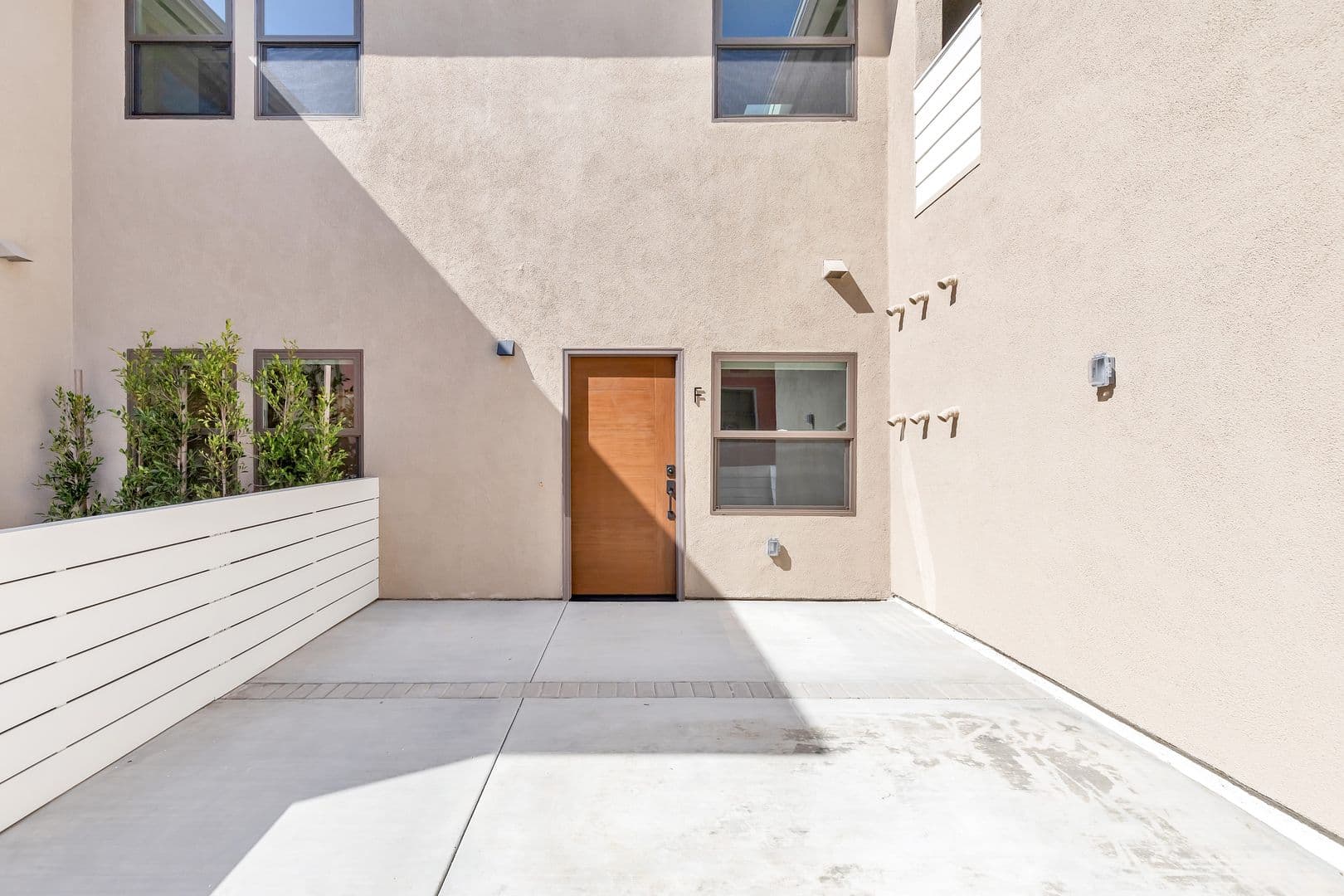 SANTA MONICA Apartment: 1132 & 1138 PRINCETON ST