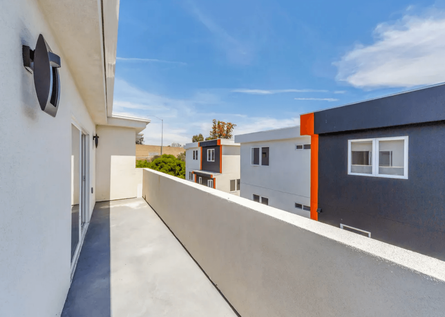 LOS ANGELES Apartment: 2414 S WEST VIEW ST