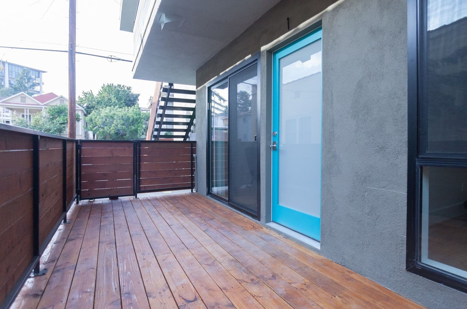 LOS ANGELES Apartment: 832 N. BEAUDRY AVE.