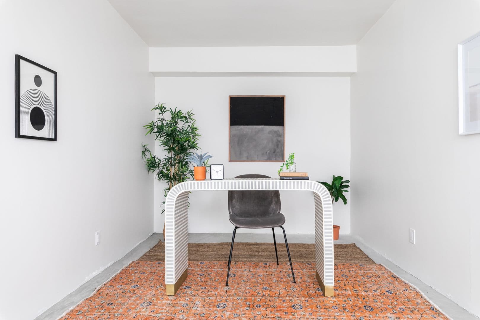 LOS ANGELES Apartment: 121 N BERENDO ST