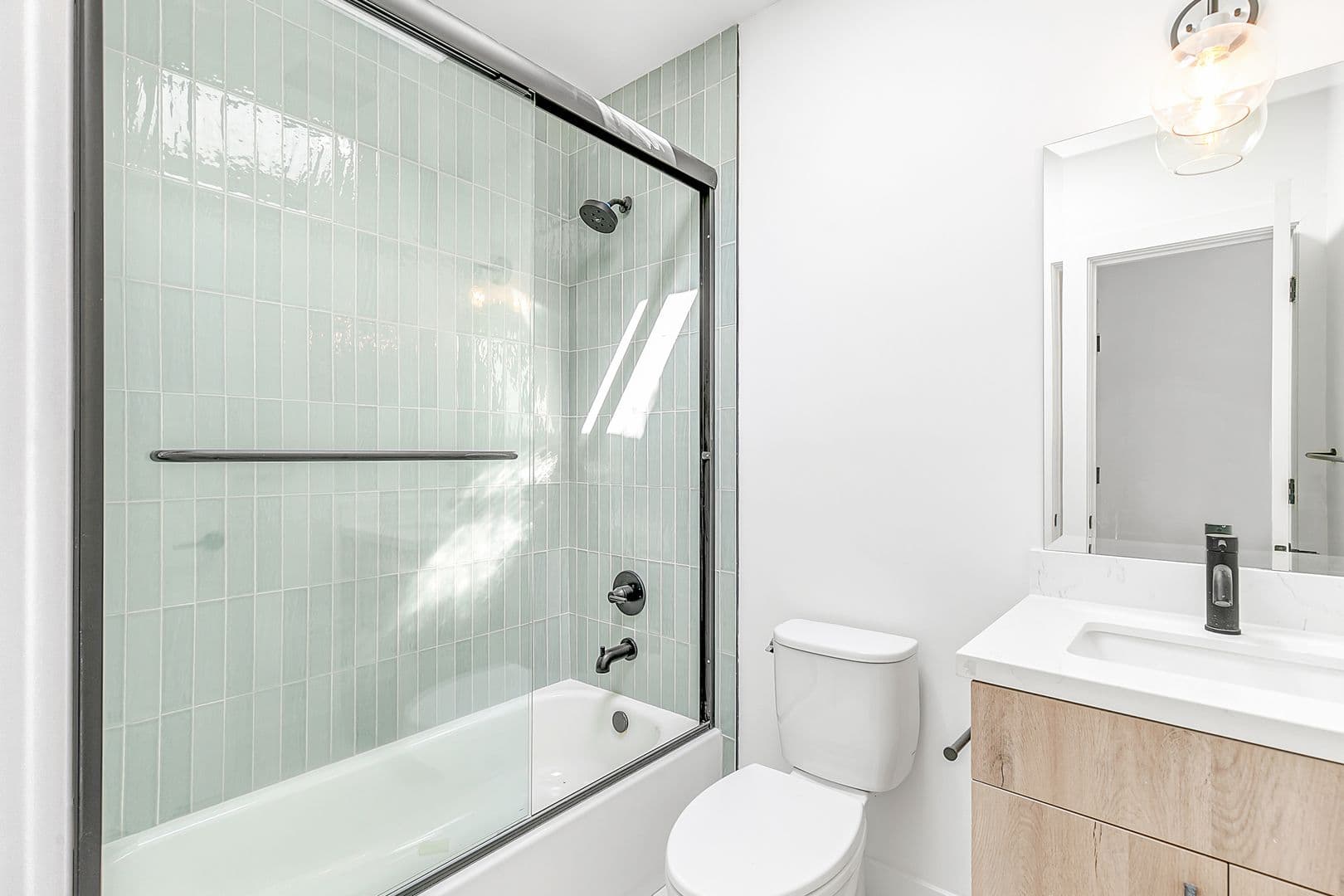 SANTA MONICA Apartment: 914 7TH STREET