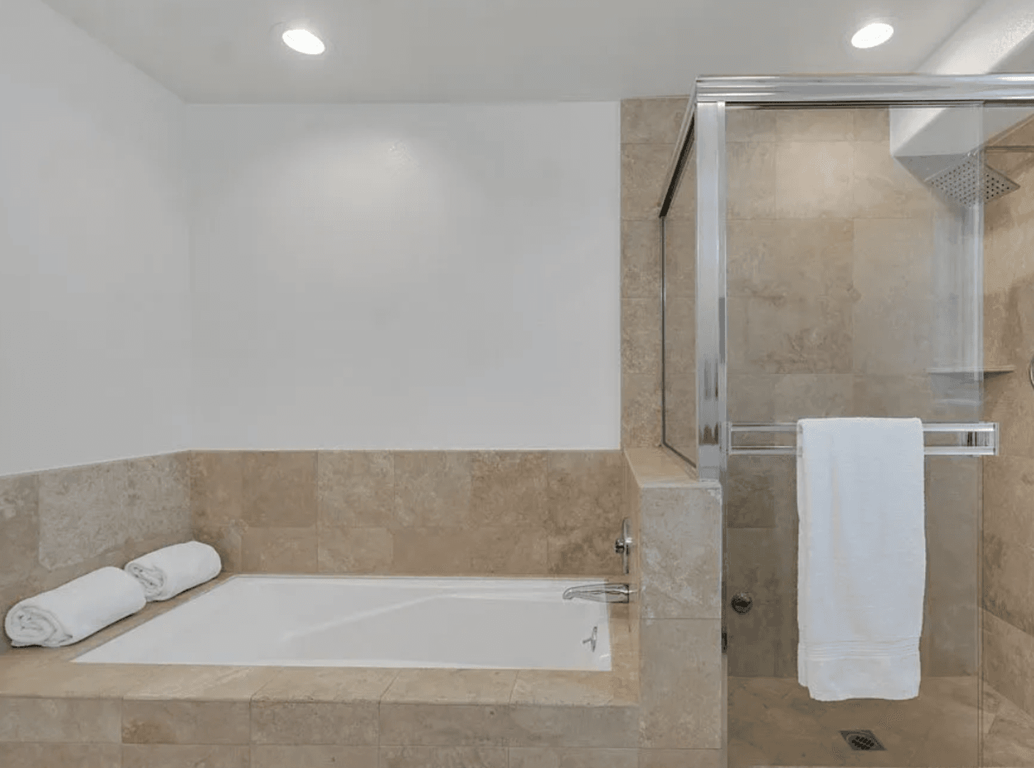 WEST HOLLYWOOD Condo: 851 N SAN VICENTE BLVD APT 128