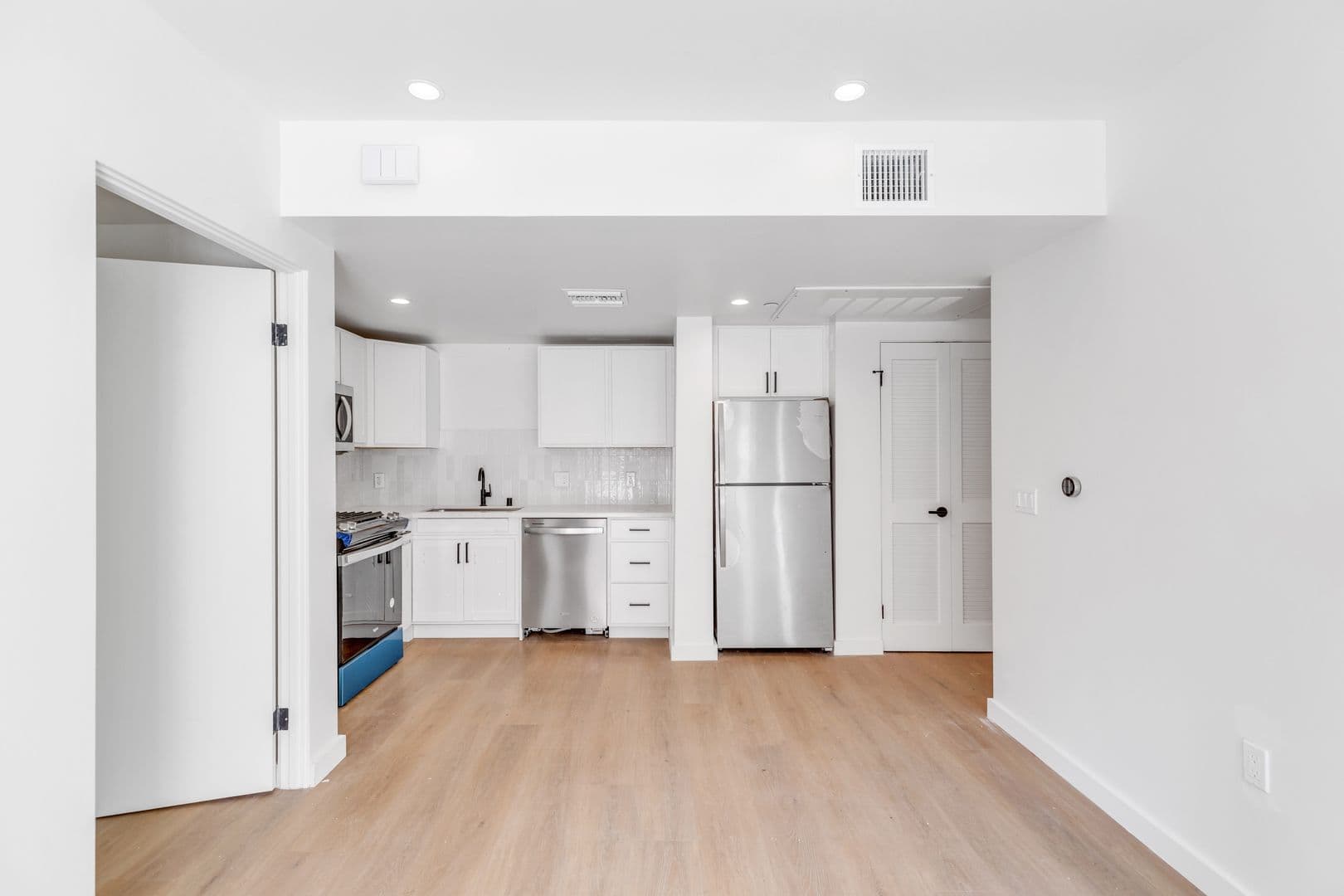 SANTA MONICA Apartment: 1132 & 1138 PRINCETON ST