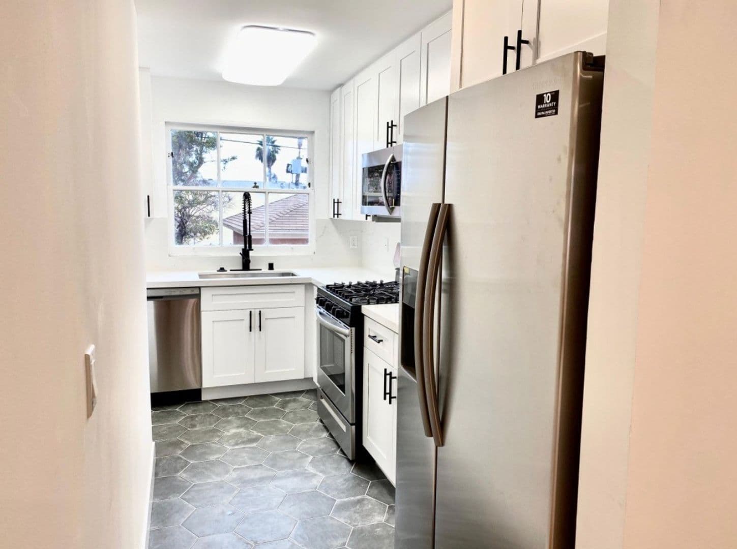 SANTA MONICA Apartment: 1132 & 1138 PRINCETON ST