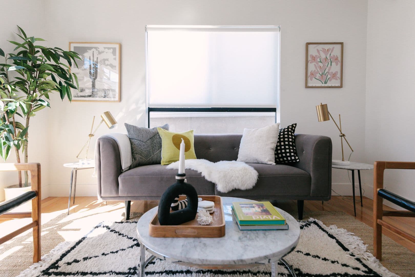 LOS ANGELES Apartment: 513 N HELIOTROPE DR