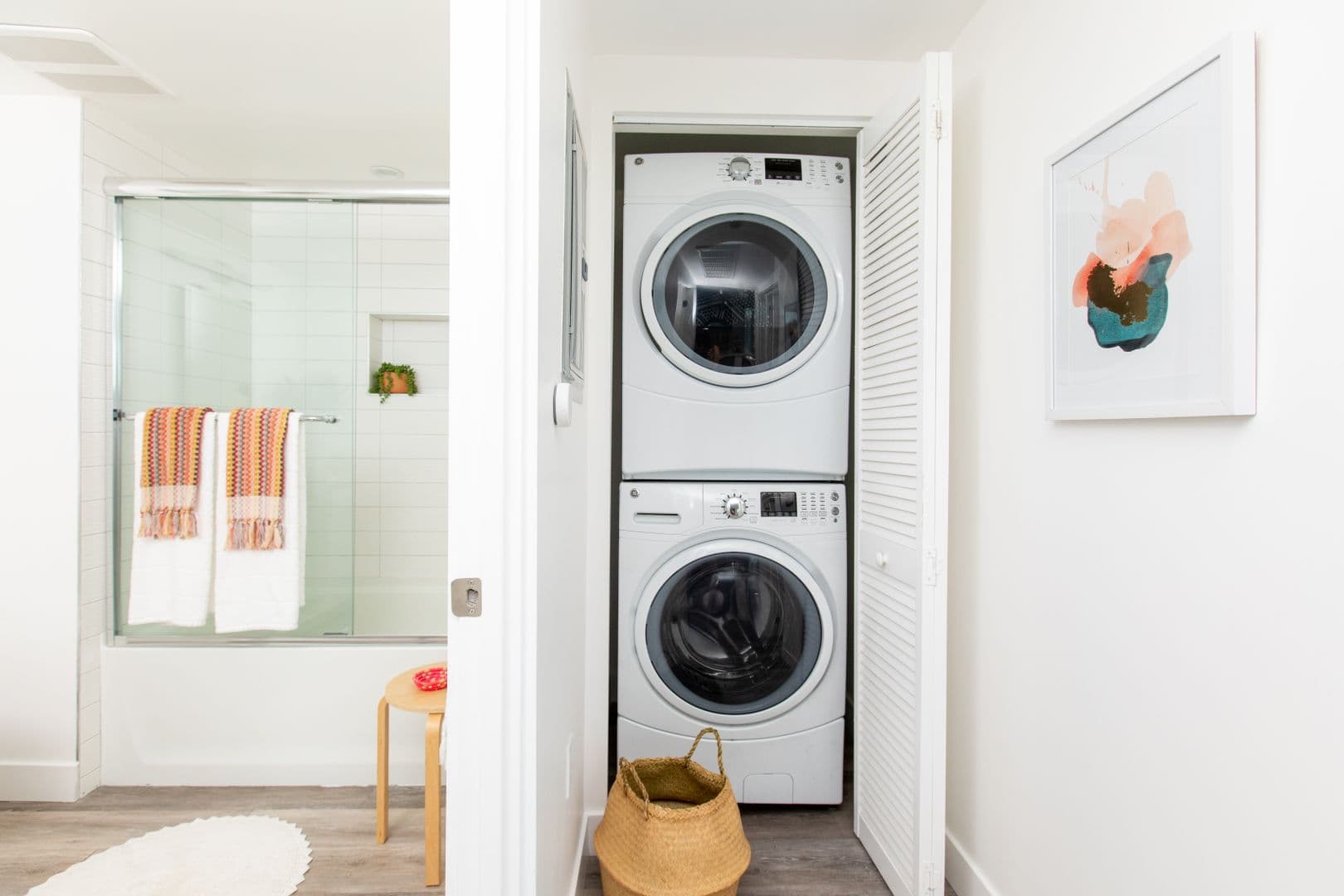 LOS ANGELES Apartment: 5012 S. SLAUSON AVENUE