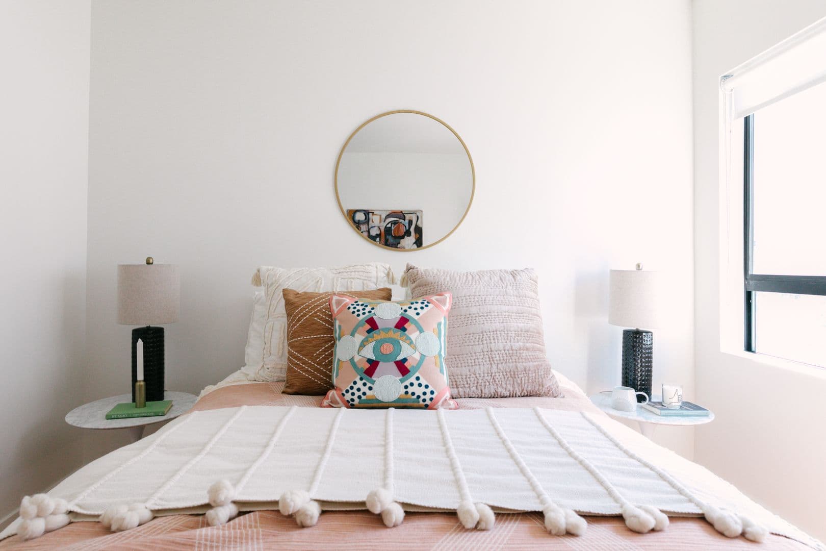 LOS ANGELES Apartment: 513 N HELIOTROPE DR