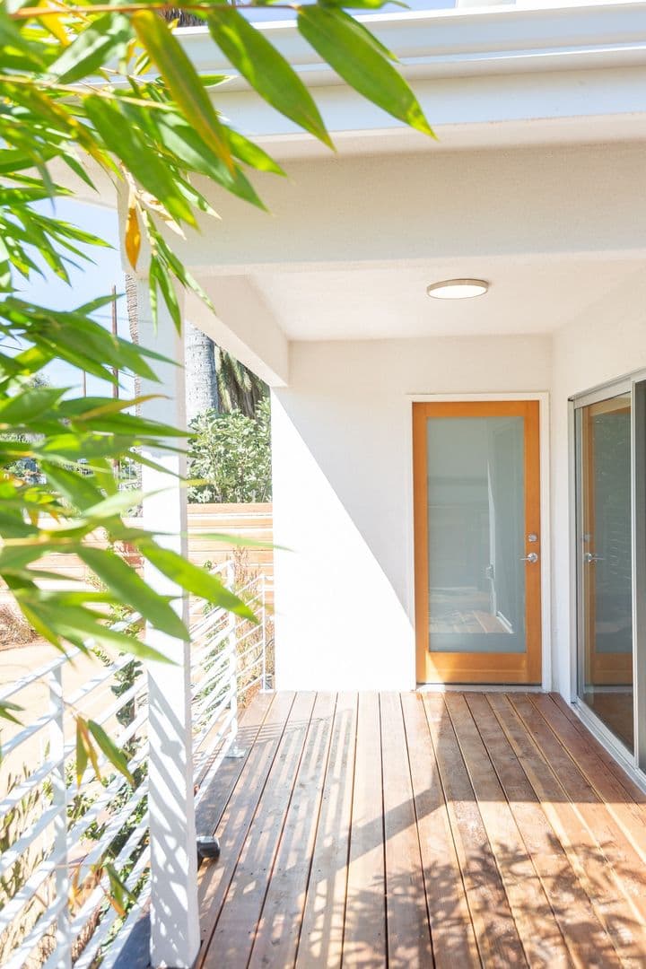 LOS ANGELES Apartment: 421 N. AVE 50