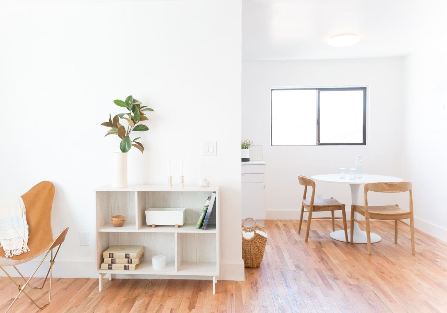 LOS ANGELES Apartment: 252 SOUTH AVENUE 18