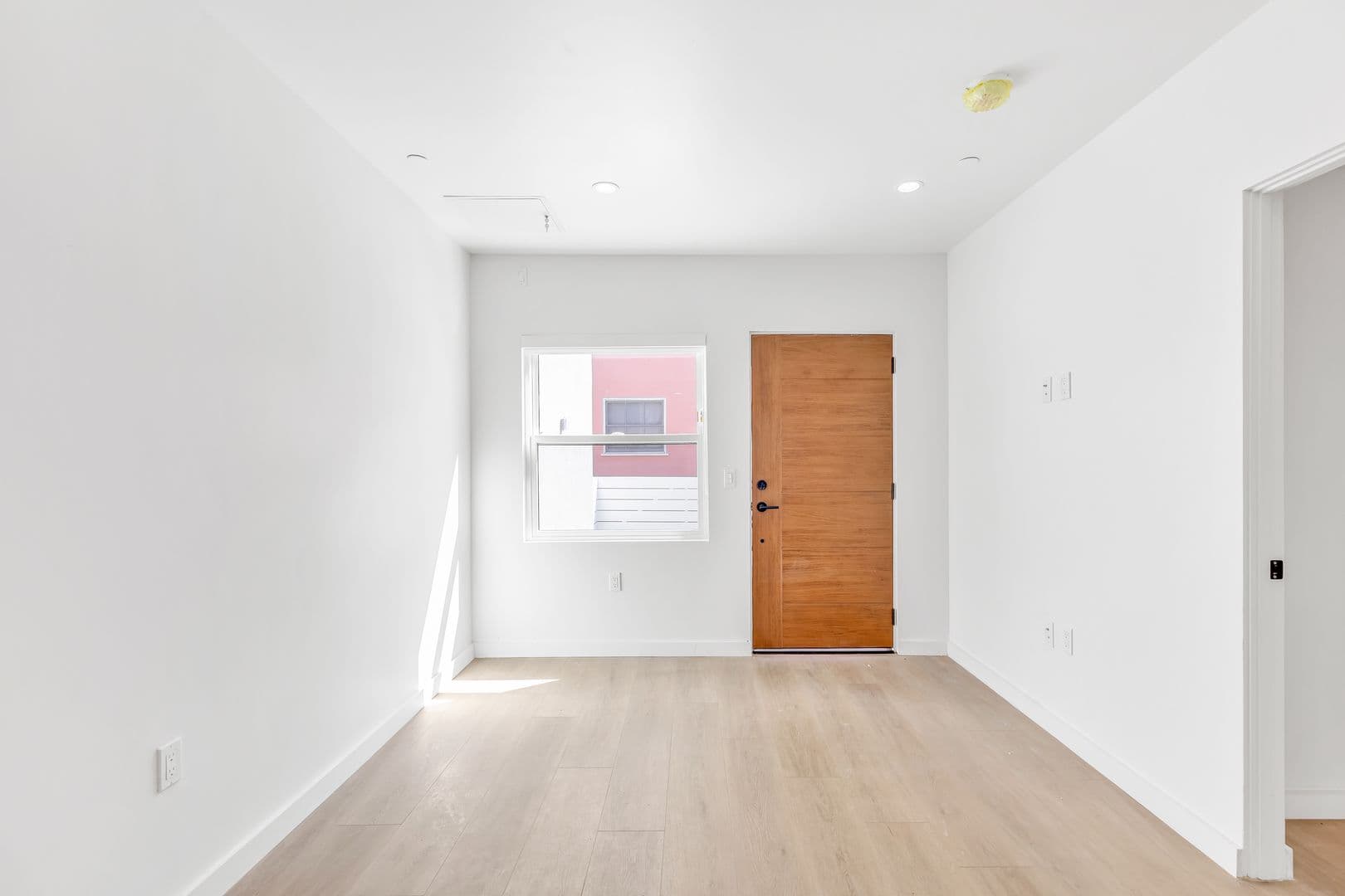 SANTA MONICA Apartment: 1132 & 1138 PRINCETON ST