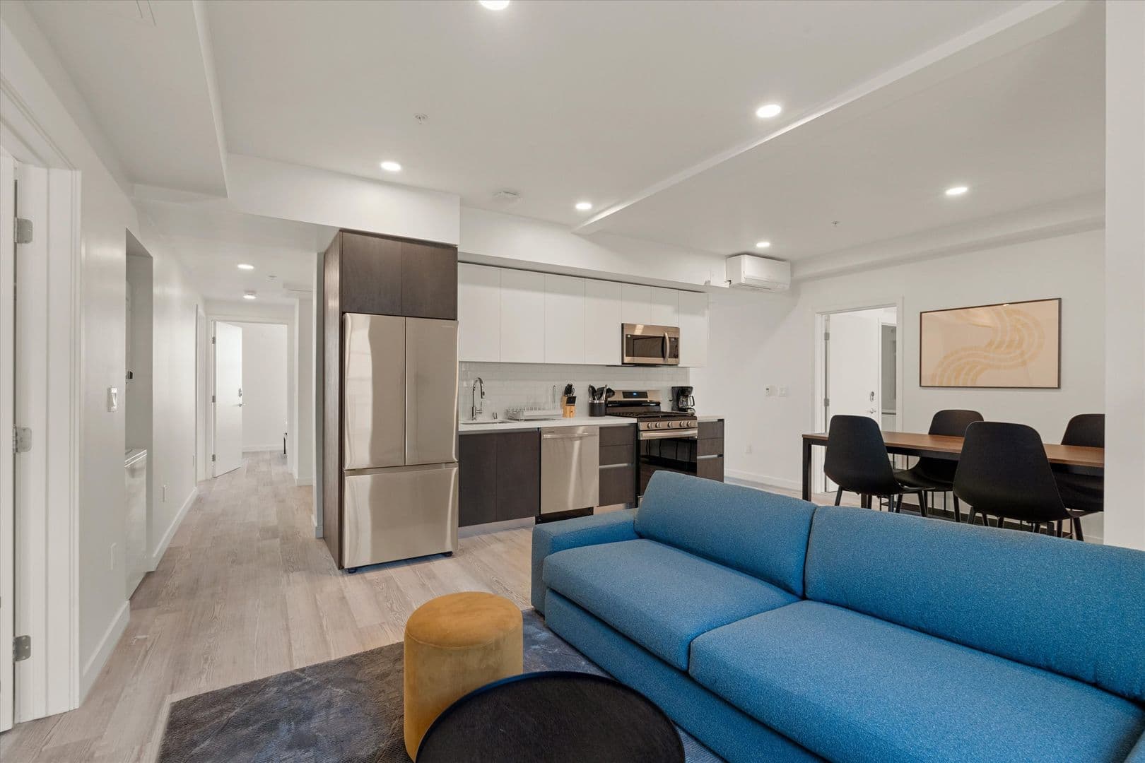 WESTCHESTER Apartment: 8833 READING AVE