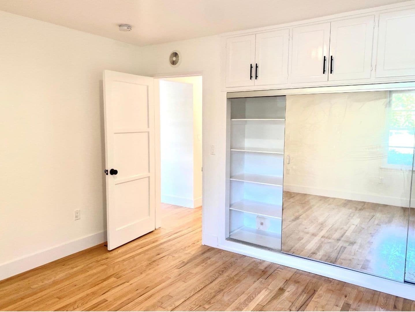SANTA MONICA Apartment: 1132 & 1138 PRINCETON ST