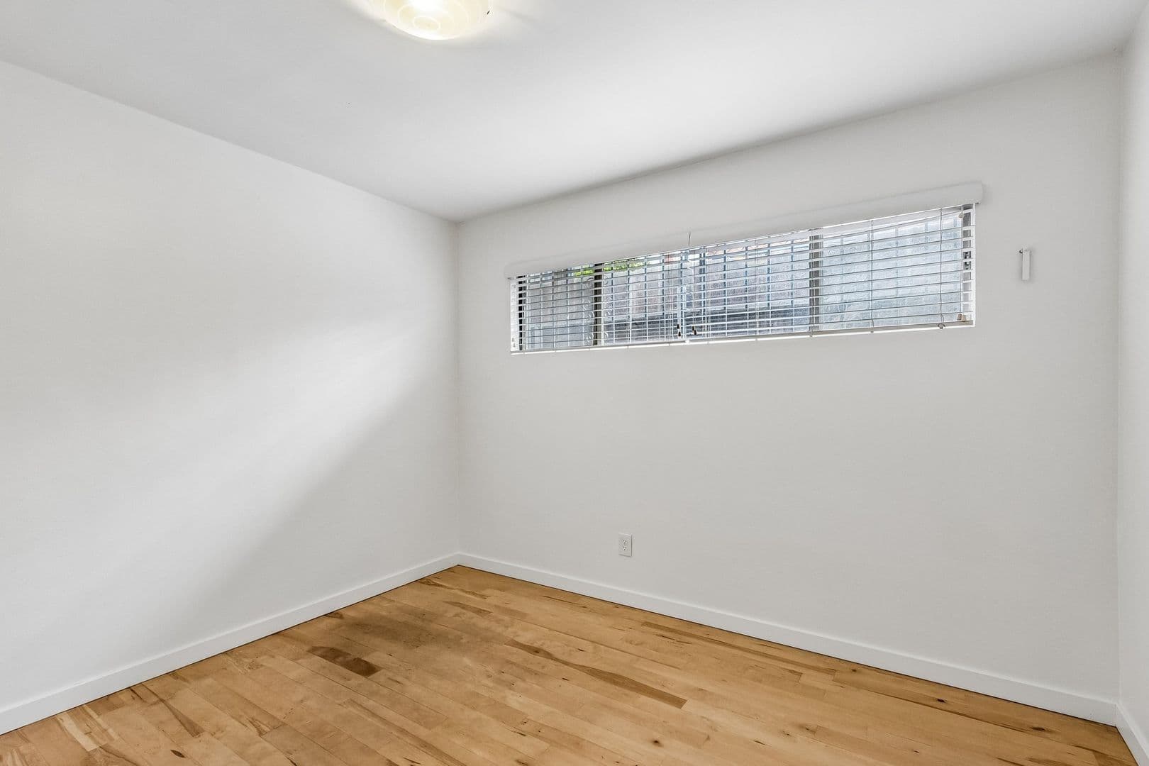 LOS ANGELES Apartment: 1314 MALTMAN AVE