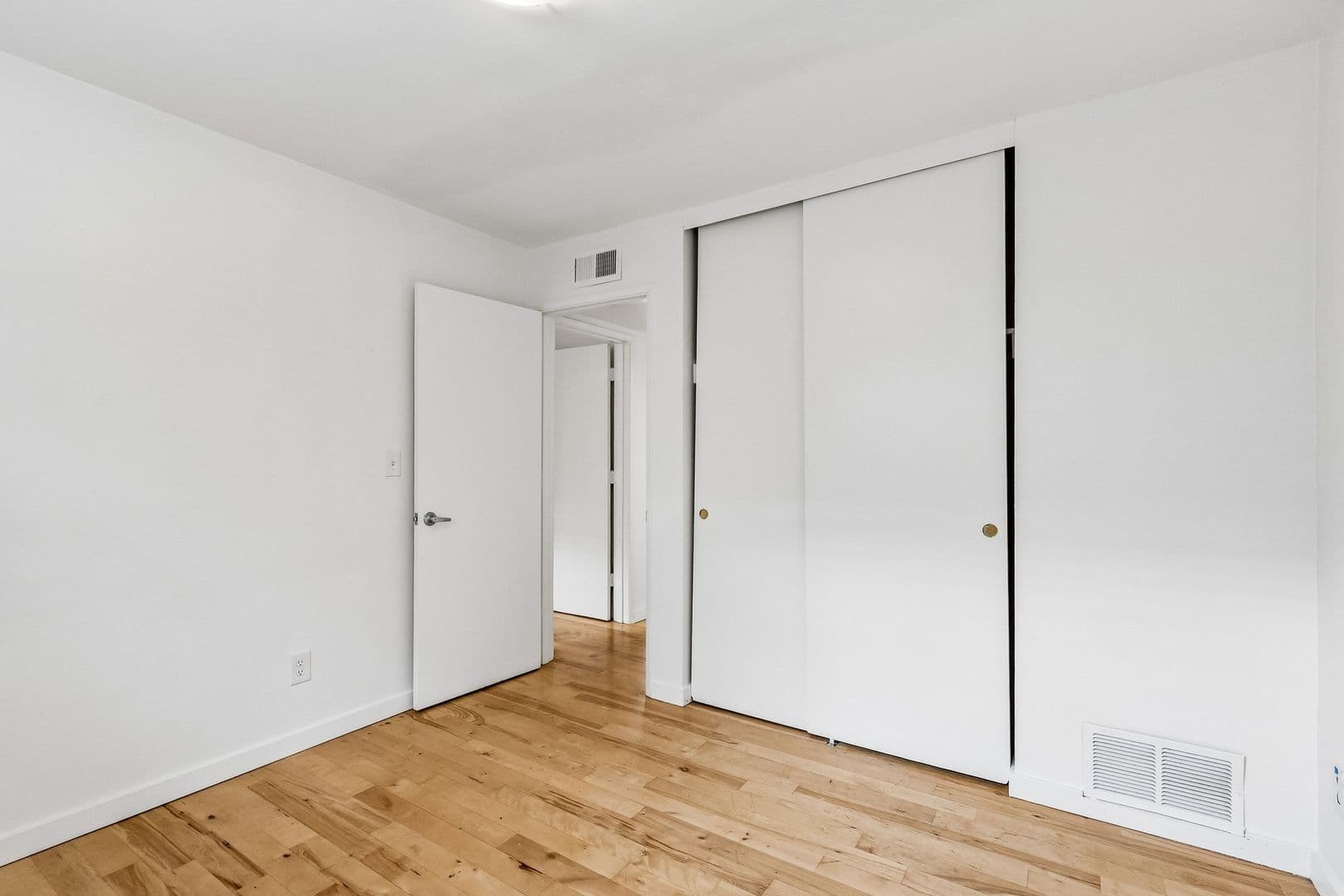 LOS ANGELES Apartment: 1314 MALTMAN AVE