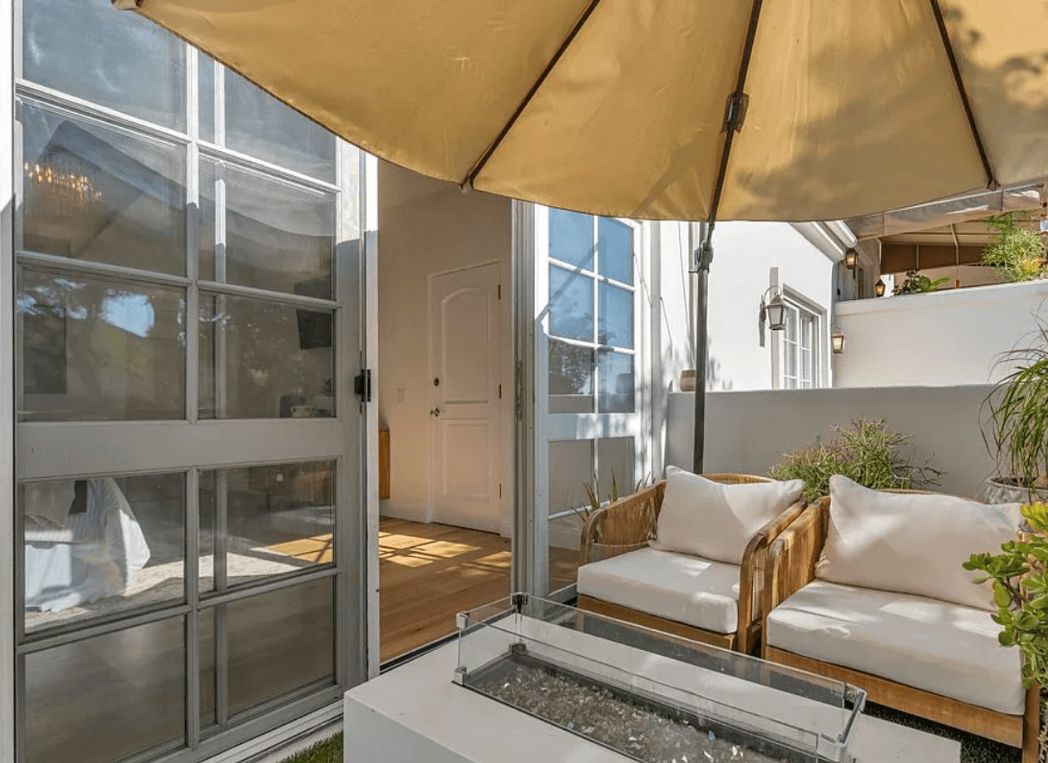 WEST HOLLYWOOD Condo: 851 N SAN VICENTE BLVD APT 128
