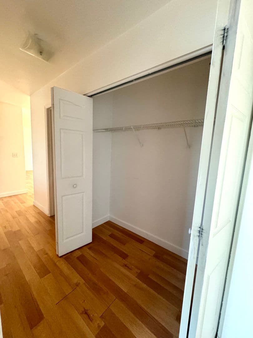 Largo Apartment: 13300 Walsingham Rd