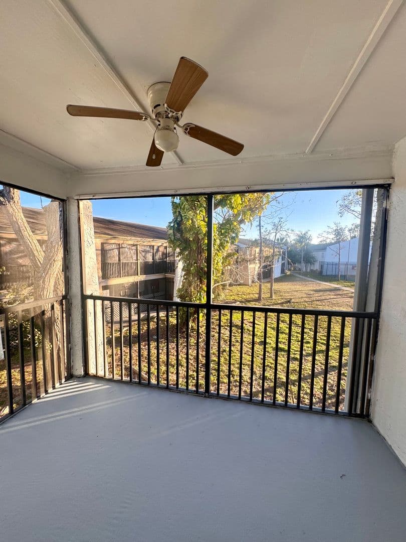 Largo Apartment: 13300 Walsingham Rd