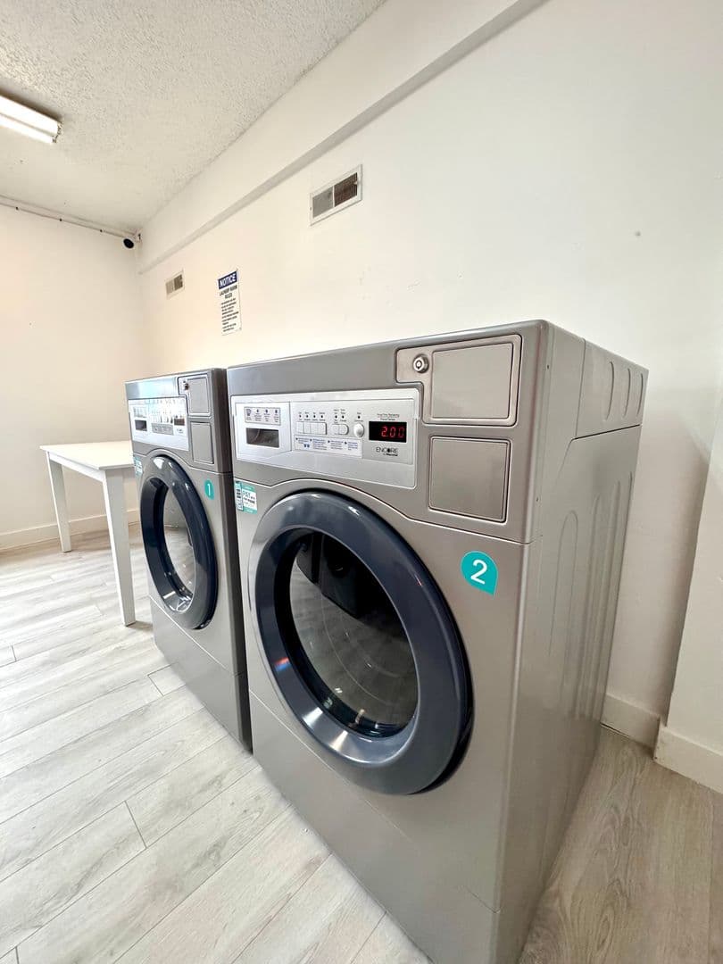 Largo Apartment: 13300 Walsingham Rd