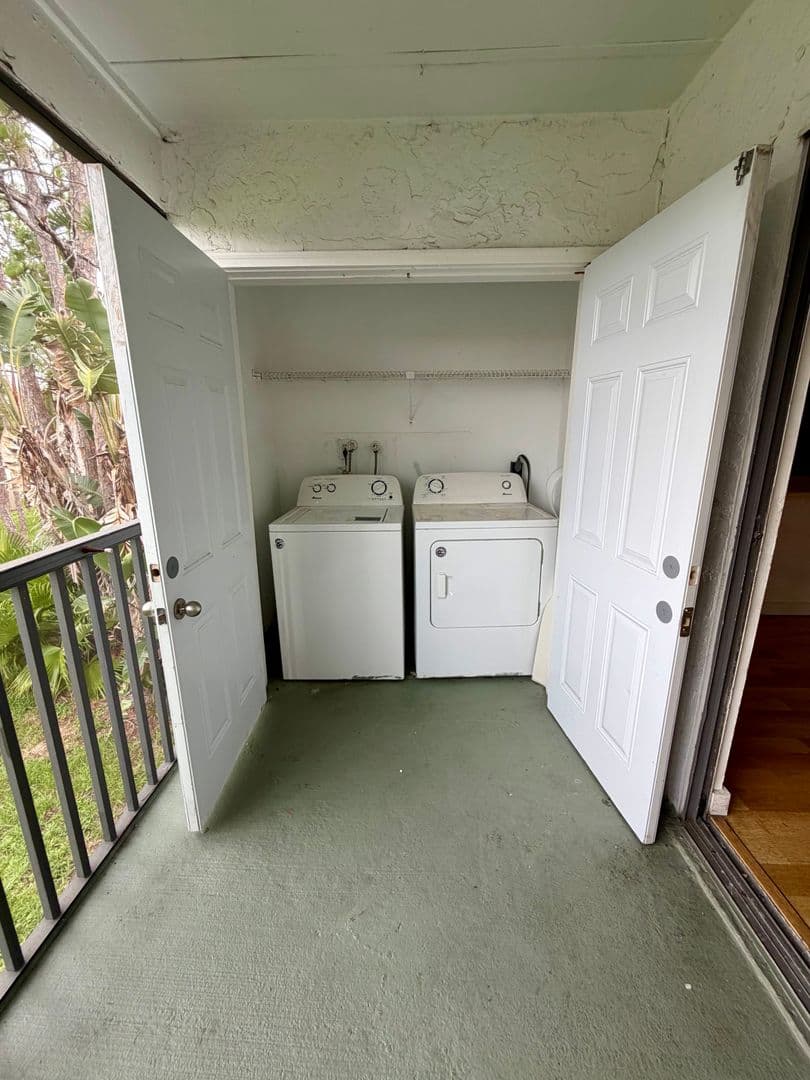 Largo Apartment: 13300 Walsingham Rd
