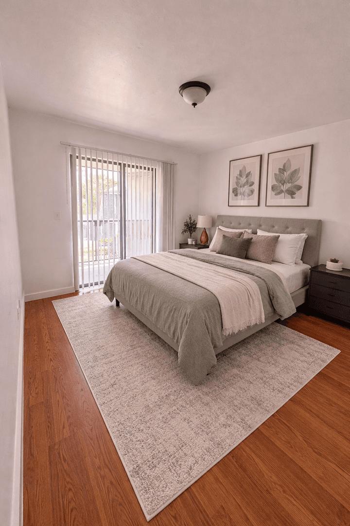 Largo Apartment: 13300 Walsingham Rd