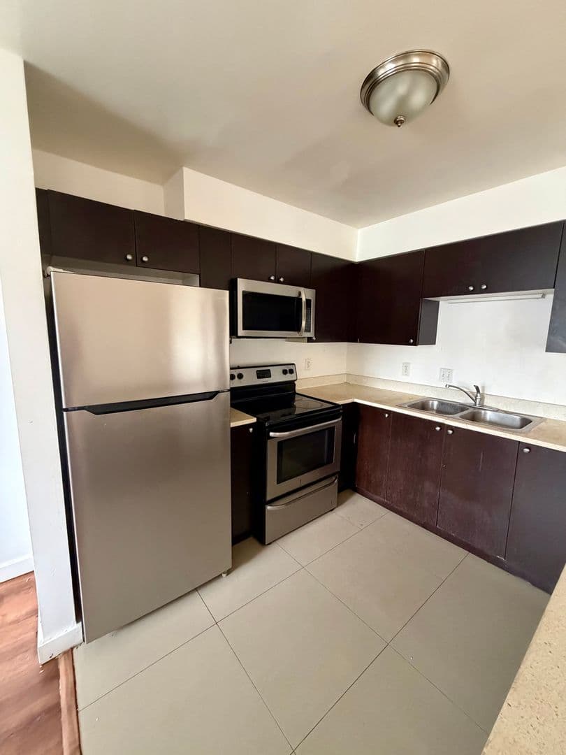 Largo Apartment: 13300 Walsingham Rd