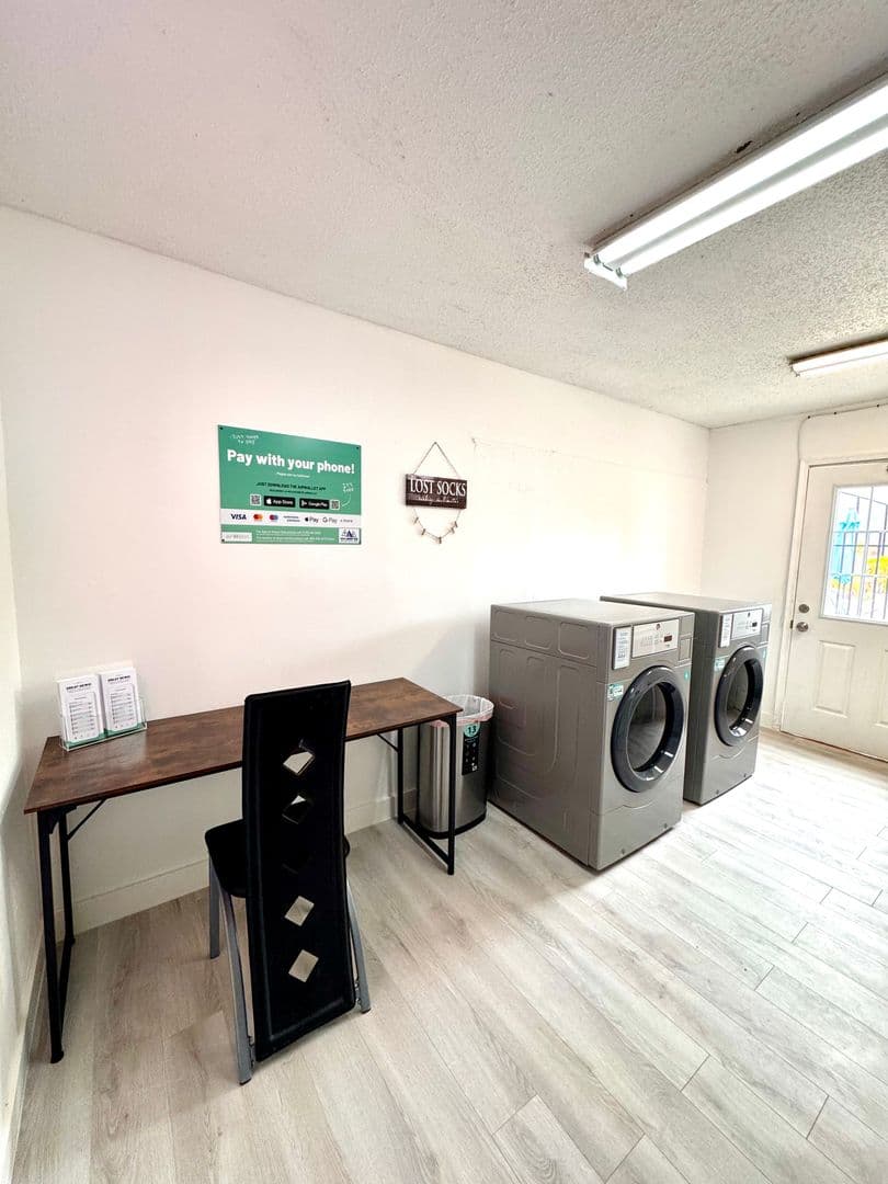 Largo Apartment: 13300 Walsingham Rd