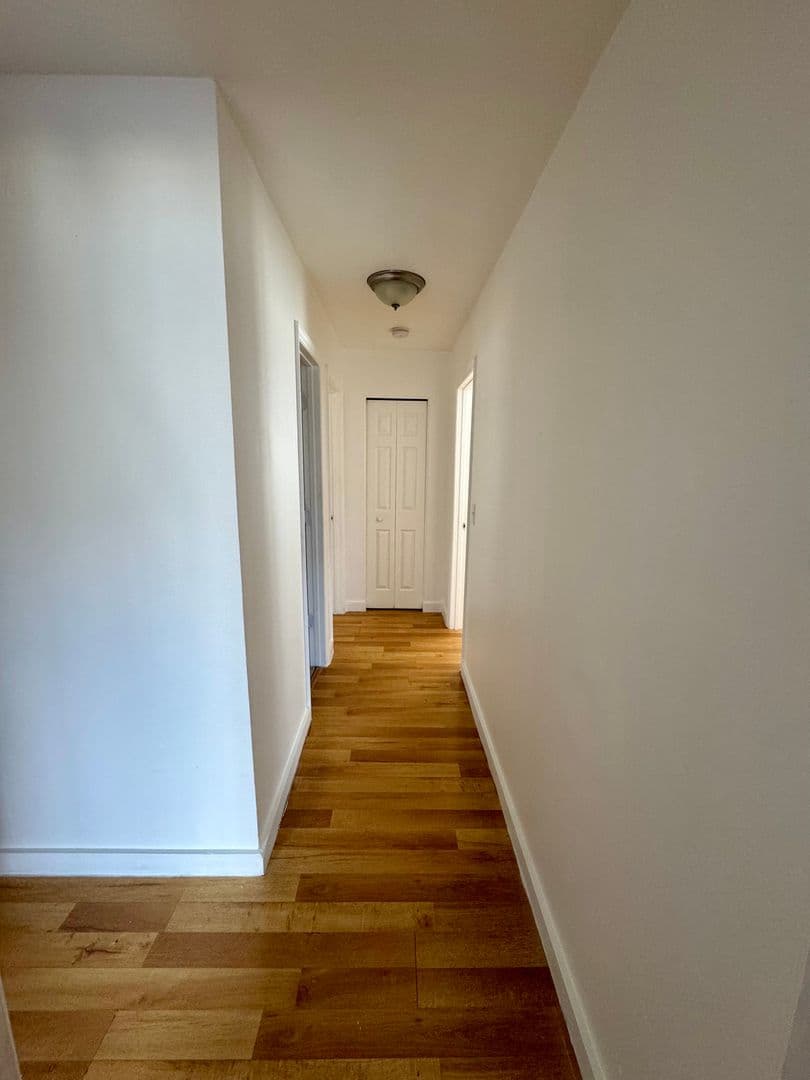 Largo Apartment: 13300 Walsingham Rd