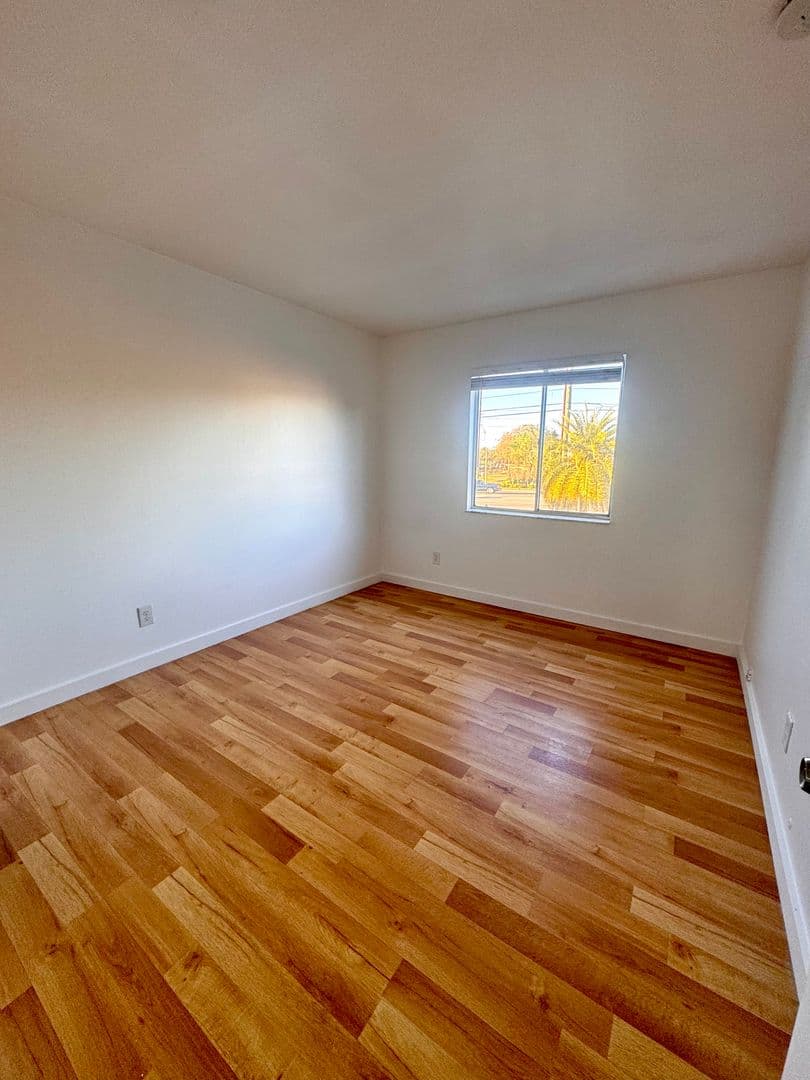 Largo Apartment: 13300 Walsingham Rd